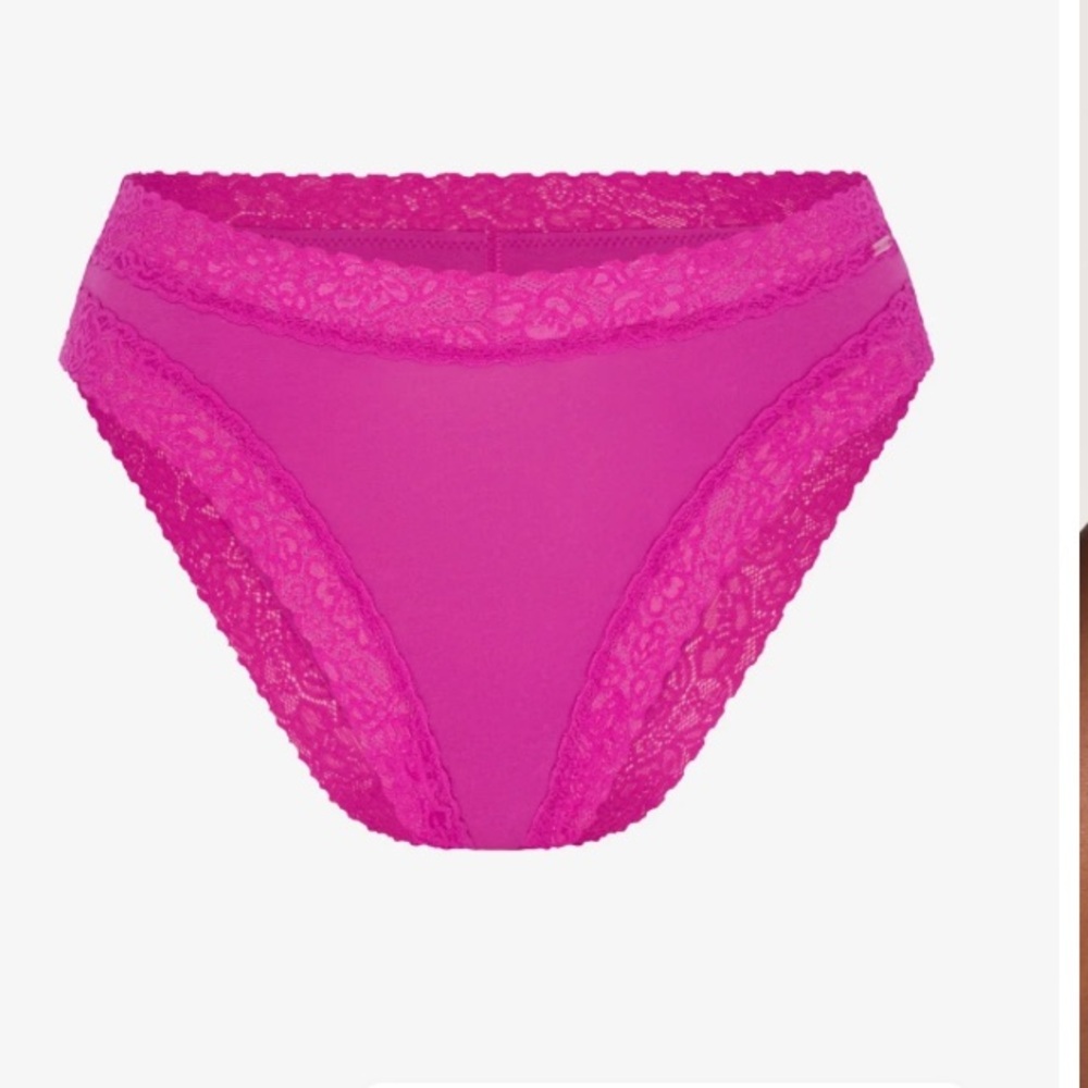 NWT Savage X Fenty Cheeky Panty Pack of Three L P20
